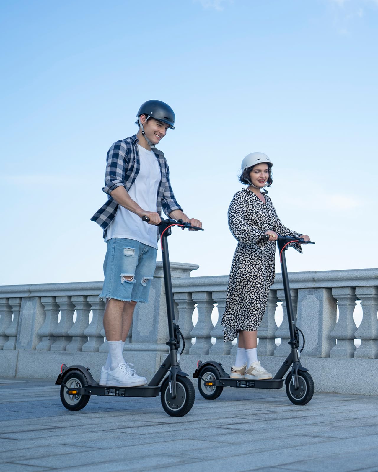 E Scooter mit Straßenzulassung,10 Zoll E Roller, Max 32km/40km Reichweite 20km/h, Elektro Scooter bis 120kg, Blinker, APP-Verbindung, Vierfache Stoßdämpfung, Duales Bremssystem E Roller für Erwachsene