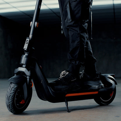 5TH WHEEL G11Pro 1200W Peak Motor Electric Scooter for Adult, 11” Vacuum Tires, 46.8V 20mph & 40 Miles Range E Scooter with Turn Signal & App Control