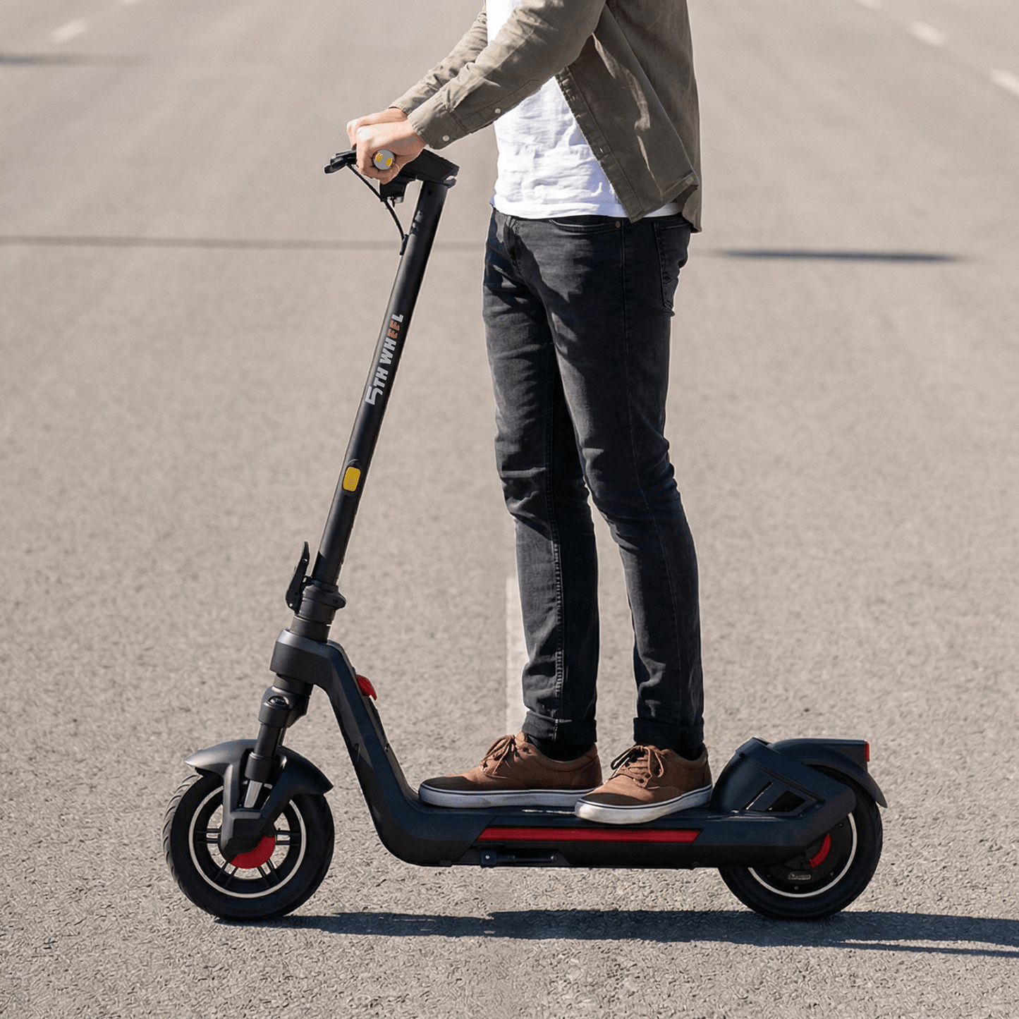 5TH WHEEL G11Pro 1200W Peak Motor Electric Scooter for Adult, 11” Vacuum Tires, 46.8V 20mph & 40 Miles Range E Scooter with Turn Signal & App Control