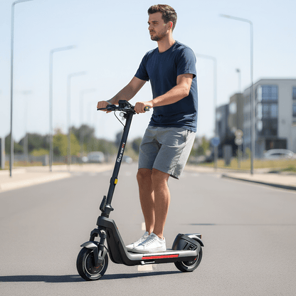 5TH WHEEL G11Pro 1200W Peak Motor Electric Scooter for Adult, 11” Vacuum Tires, 46.8V 20mph & 40 Miles Range E Scooter with Turn Signal & App Control